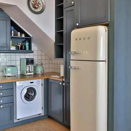 Aqua Bliss Apartment
